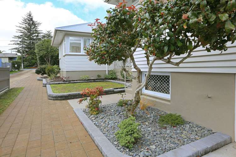 72 Te Atatu Road Te Atatu South_19