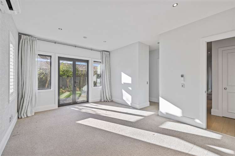 5 Merivale Lane Merivale_6