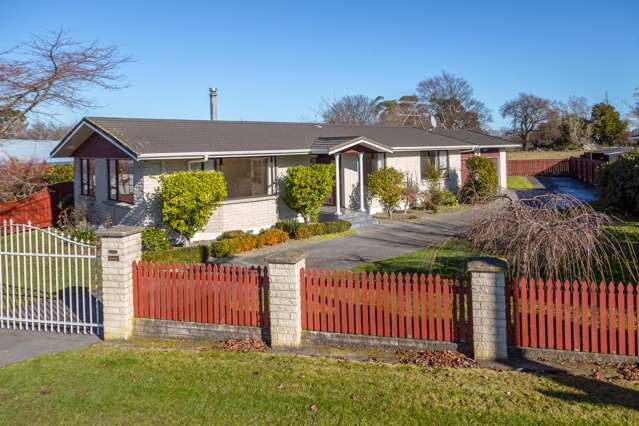 Charming family home in prime Masterton location!