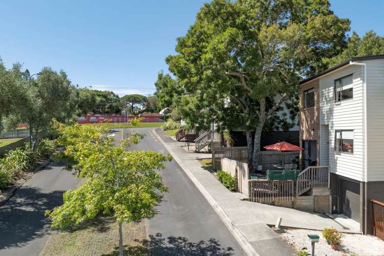 3/2 Swan Hill Drive Glen Eden_14