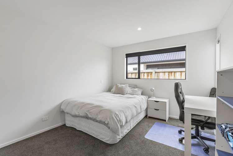 28 Bonecrusher Street Lincoln_12