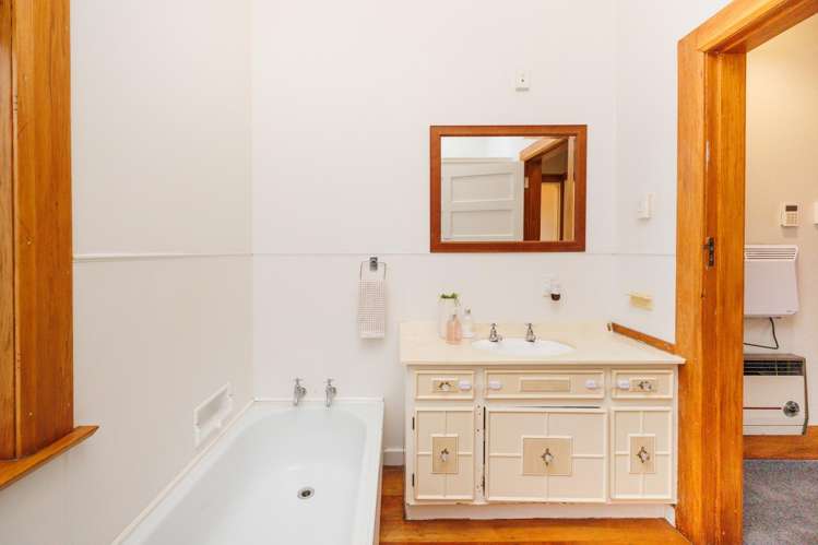 216 Grey Street Palmerston North Central_15