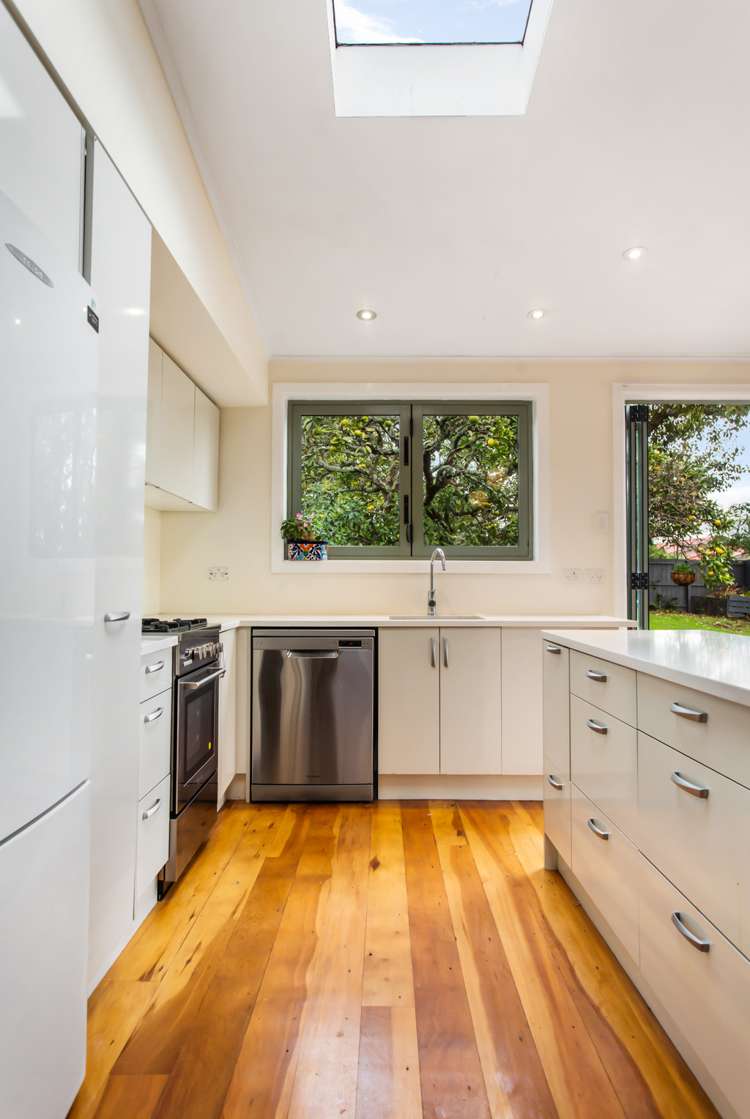 9 Kensington Avenue Mount Eden_24
