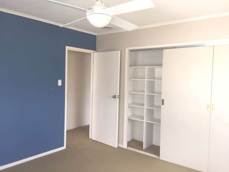 12 Hemsway Place Sunnyhills_18