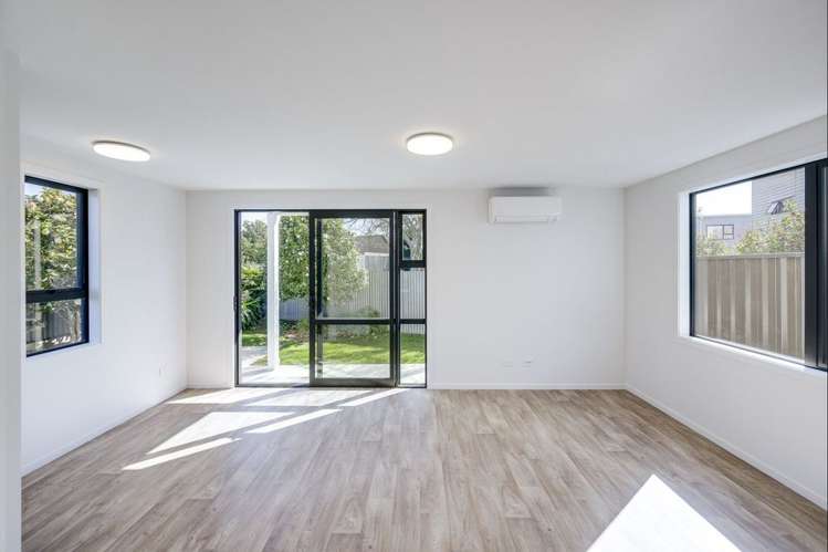 1204A and B Norfolk Crescent_5