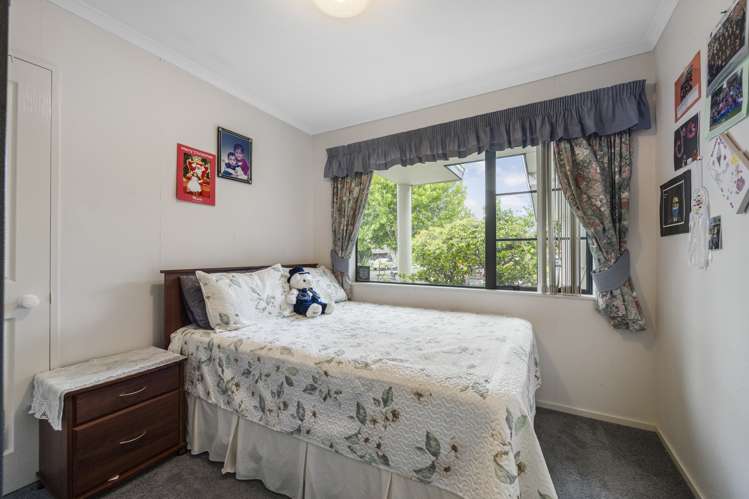 7 Len Garlick Place Pahurehure_11