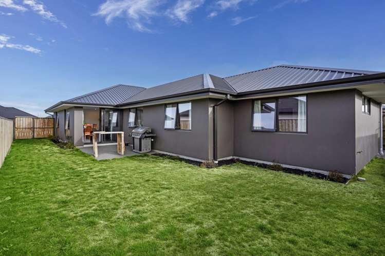 19 Henshaw Street Woodend_11