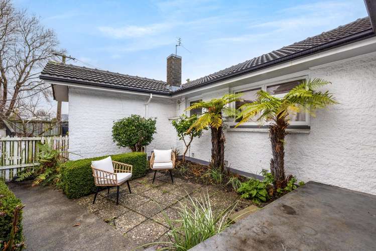 3/42 Office Road Merivale_14