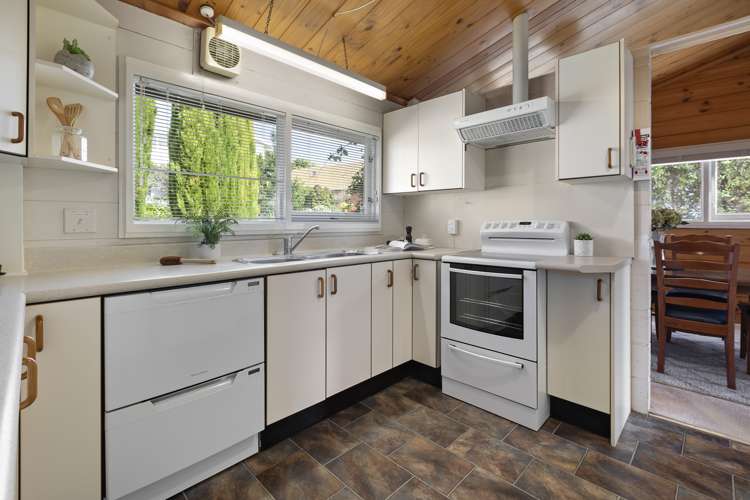 10 Maple Grove Kingston_7