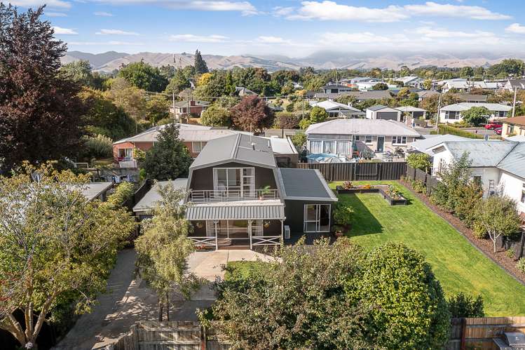 4a Cricklewood Lane Springlands_36