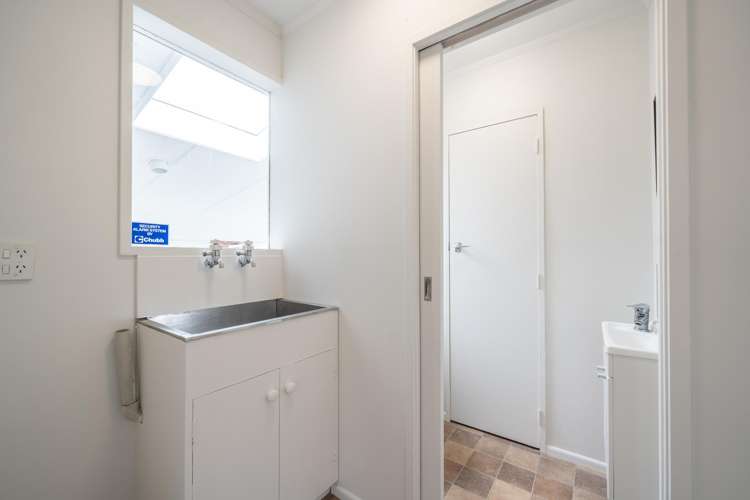 5 Chudleigh Grove Churton Park_15