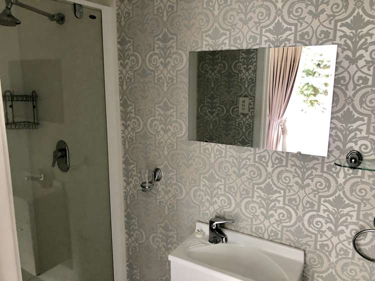 21 Home Street Manapouri_6