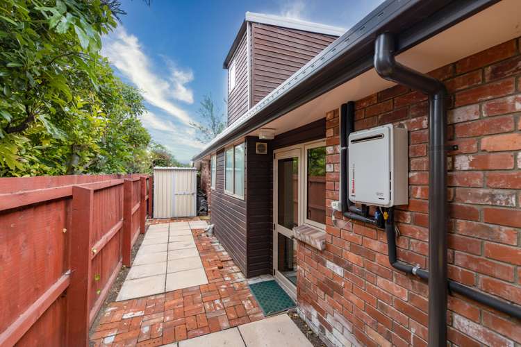 2/48 Colwyn Street Bryndwr_18