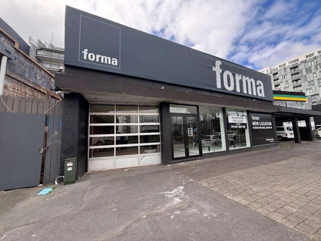 Showroom Opportunity &ndash; 51&ndash;53 The Strand