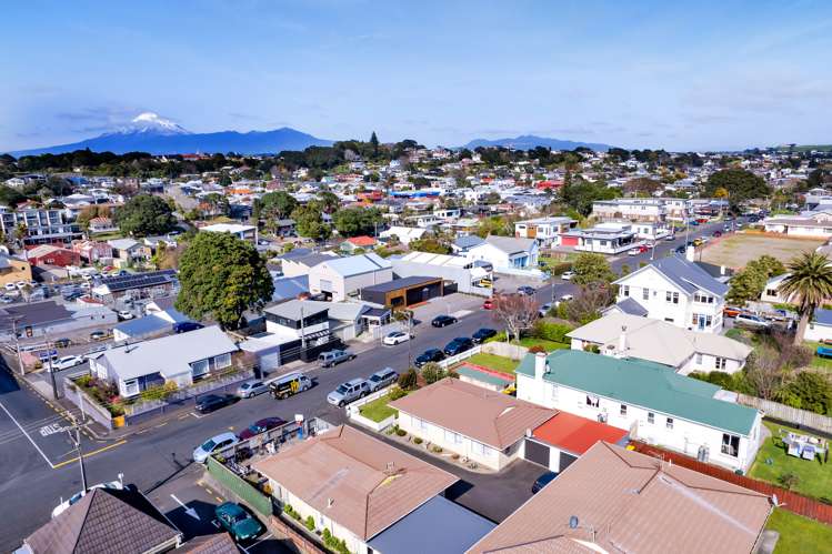 2/32 Young Street New Plymouth_18