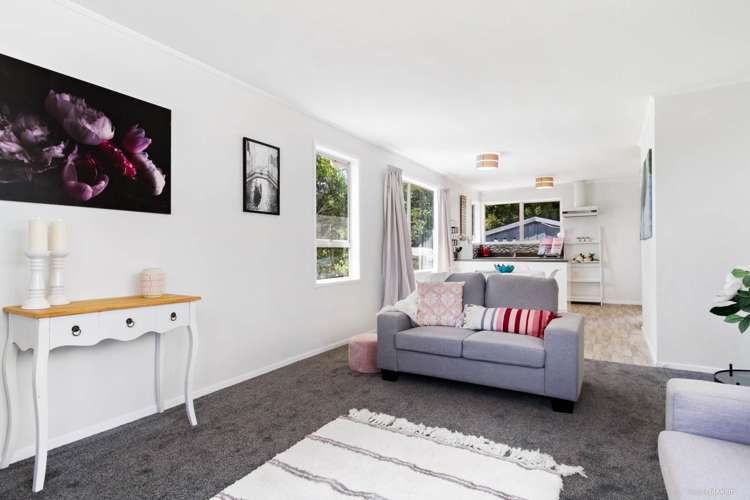 1/38 Leo Street Glen Eden_5