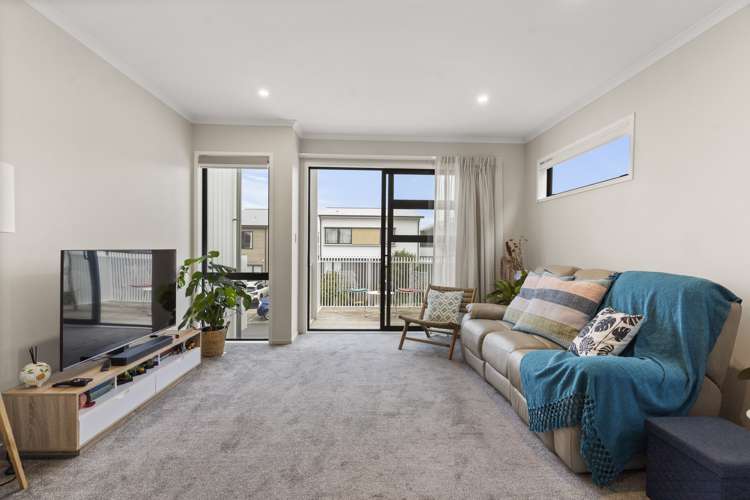 7 Wai Place Westgate_2