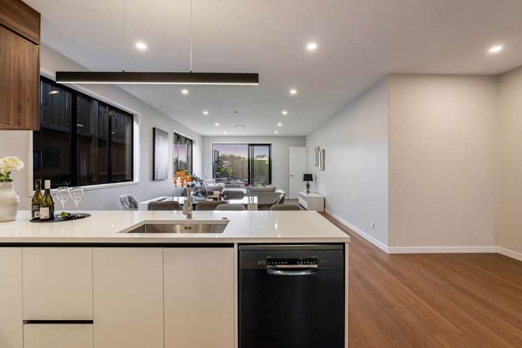 72 Huanui Drive Orewa_9