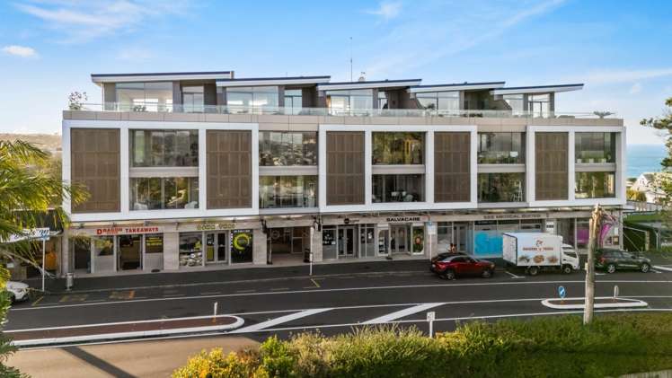 06/585g Beach Road Rothesay Bay_18