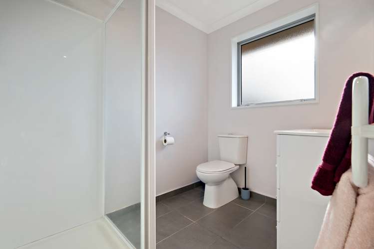 2a Wildberry Street Woolston_10