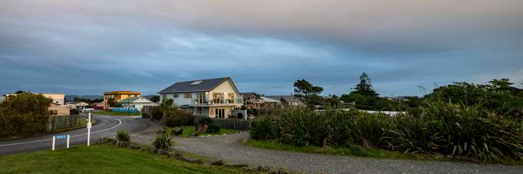 33 Beach Street Hokitika_15