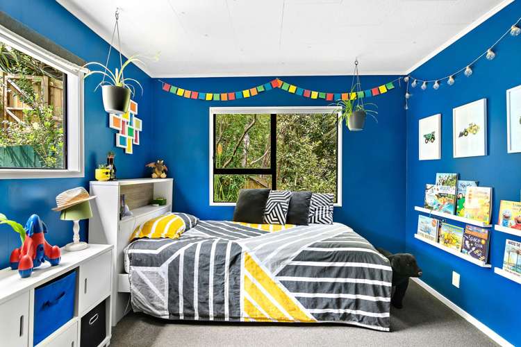 69 Murphy Street Toi Toi_10