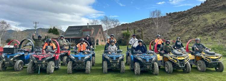 194 Cable Bay Road Hira_31