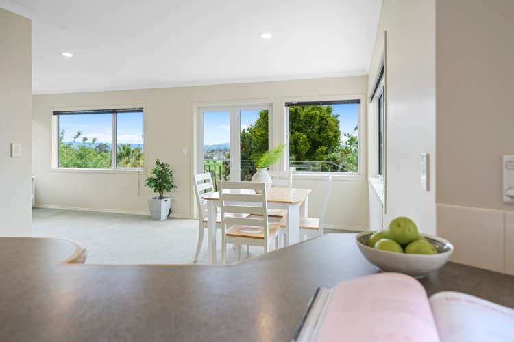 33 Philomel Crest Welcome Bay_16