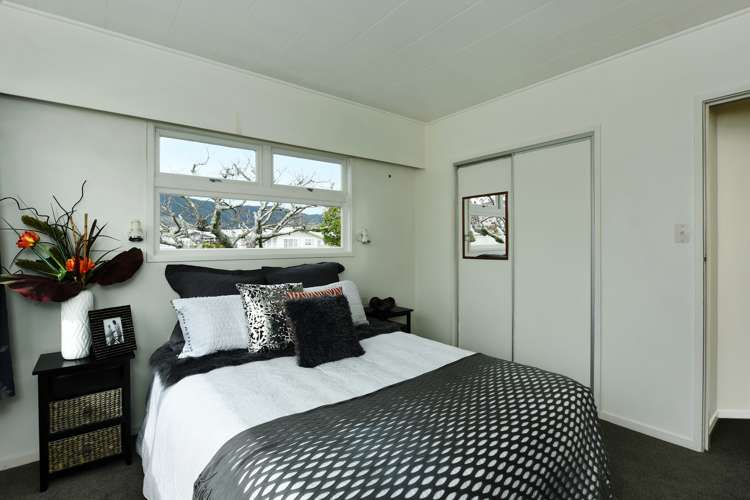 10 Kipling Crescent Stoke_10