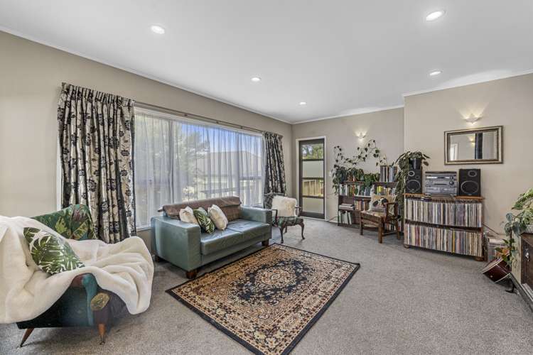 334 Swanson Road Ranui_3