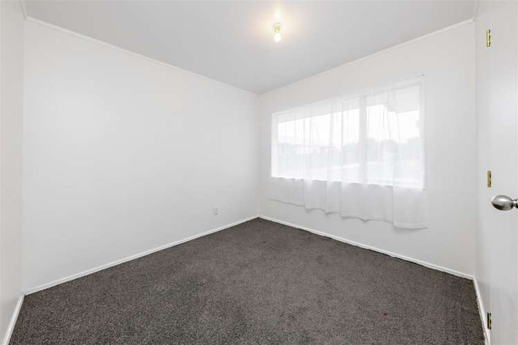 2/62 Hollyford Drive Clover Park_5