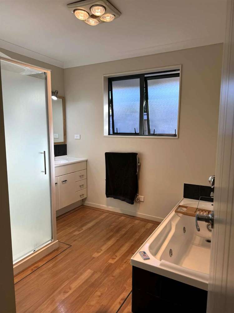 42 Peter Hall Drive Kelvin Grove_22