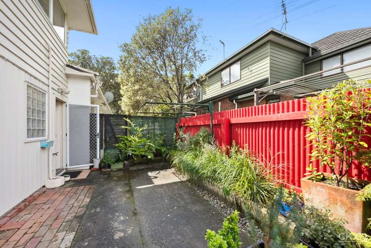 52b Queens Grove Lower Hutt Central_14