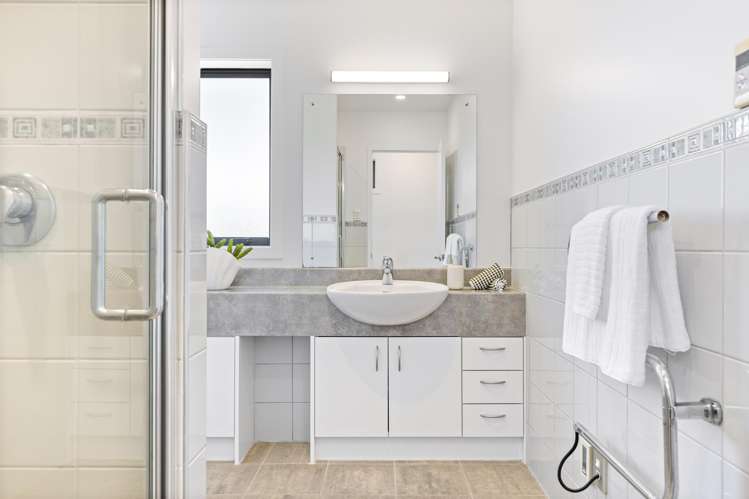 36 Wainui Avenue Point Chevalier_22