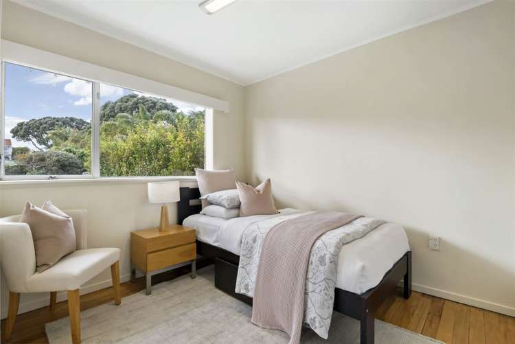 2/7 Westwell Road Belmont_17