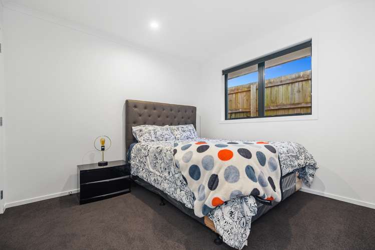 2/12 Onukutara Place Huntington_10