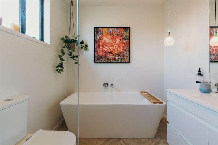 56 Burgundy Drive Martinborough_21