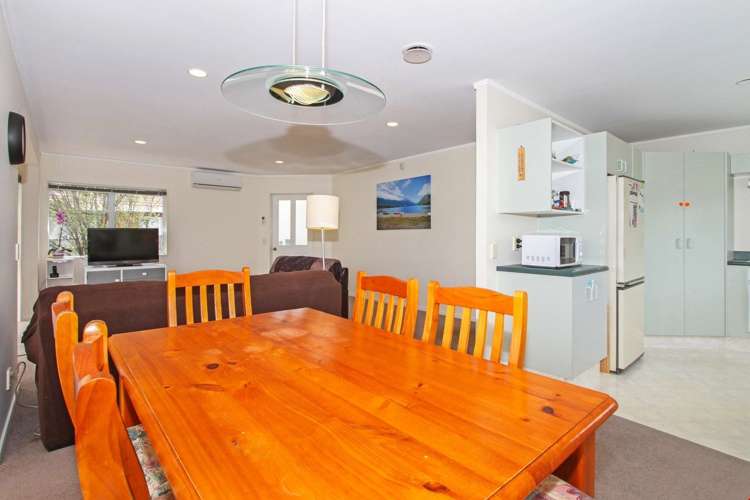 174 Hutchinson Avenue New Lynn_7