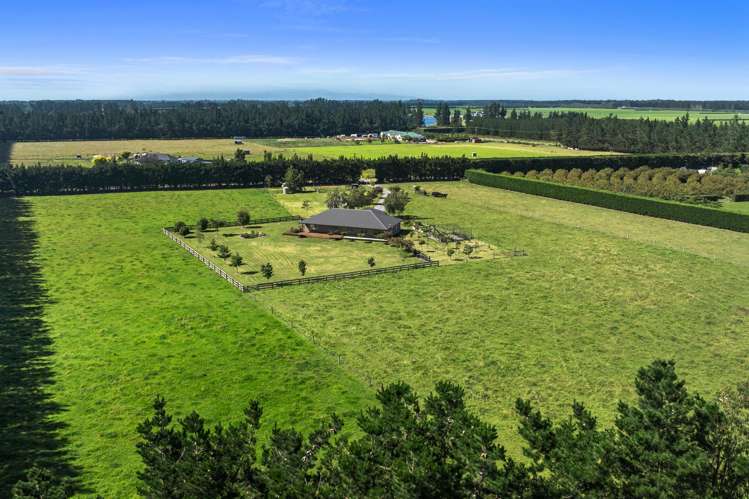 2840 South Eyre Road West Eyreton_39