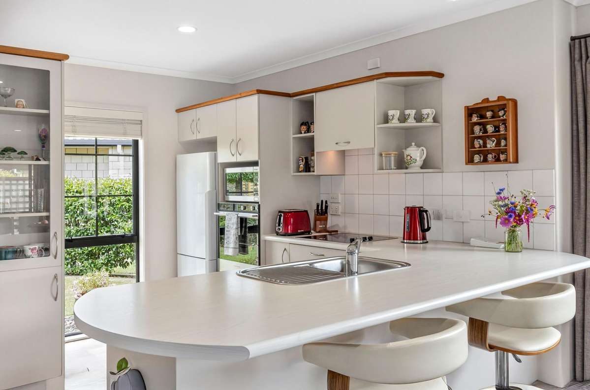 127/11 Manuka Street_1