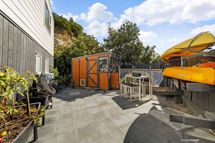 68 Owhiro Bay Parade Owhiro Bay_16