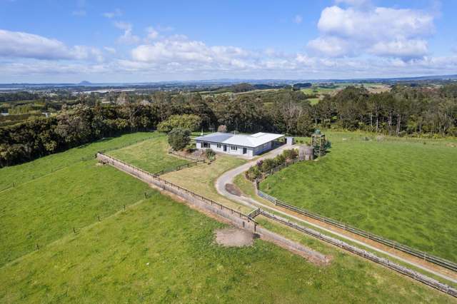 Picturesque Dry Stock Farm With Hort Potential