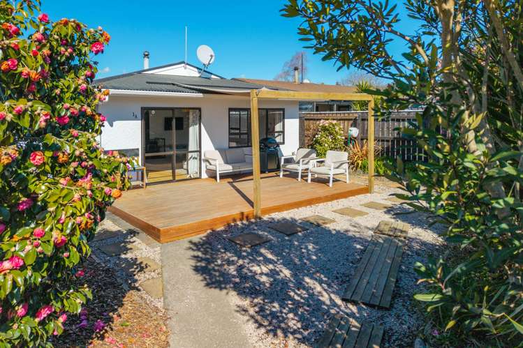 1a Lord Auckland Road Wakefield_1