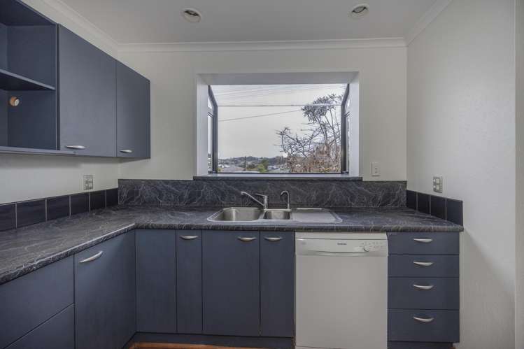 28 Awamoa Road_5