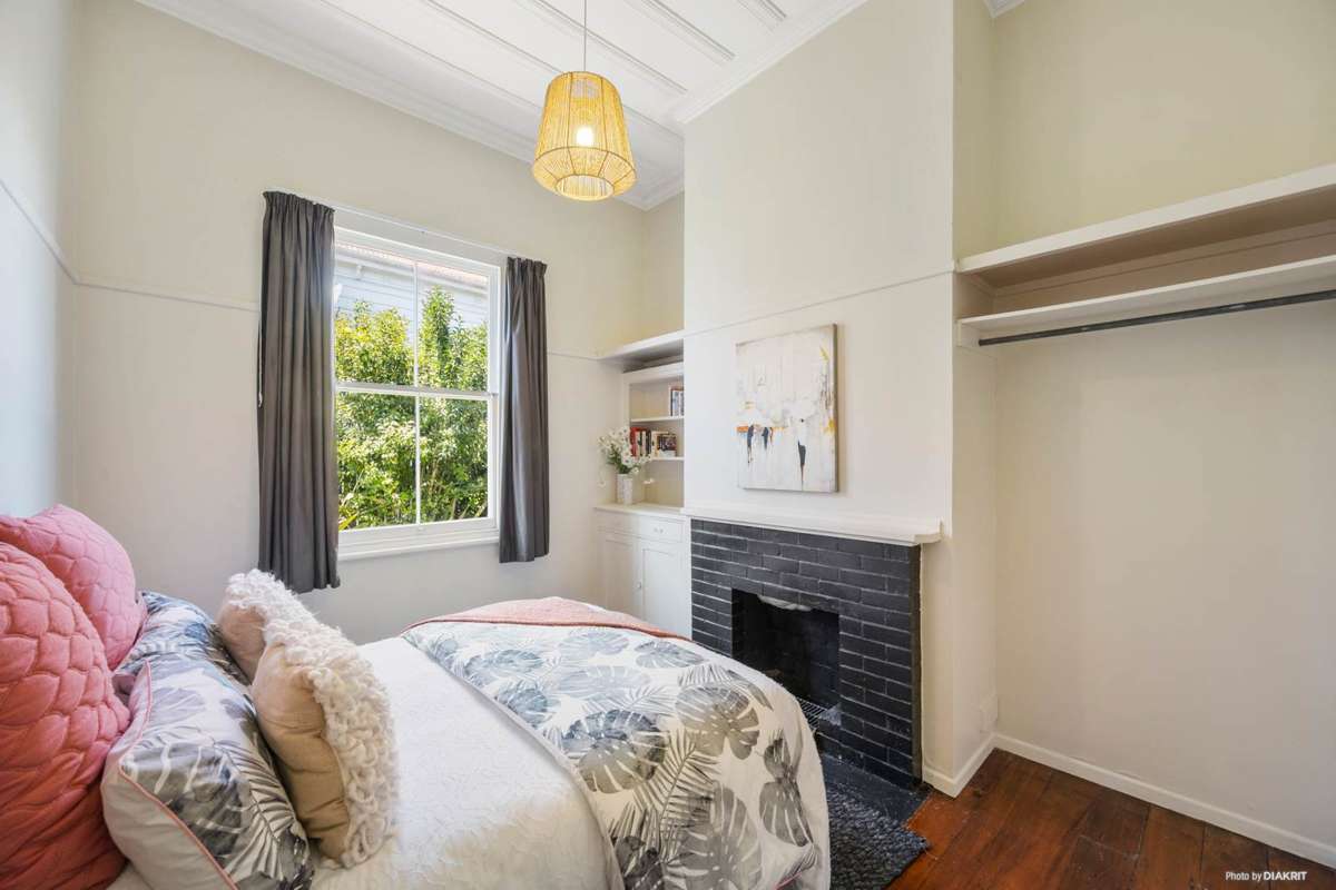 667 New North Road_5