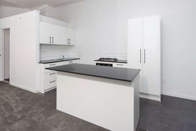 1B/30 Upper Queen Street City Centre_1