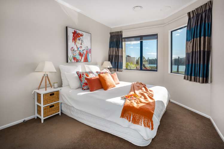 15a Seaview Road Paremata_15