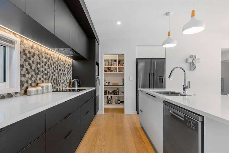 2 Laing Place Otumoetai_11