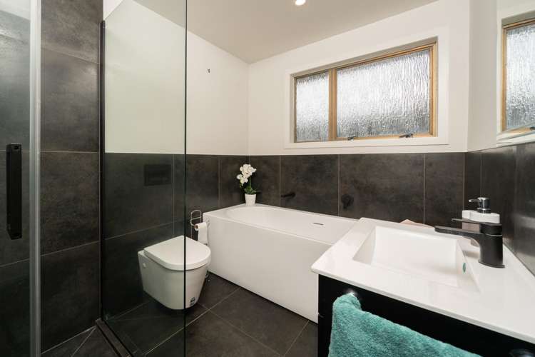 47 Antrim Crescent Wainuiomata_11