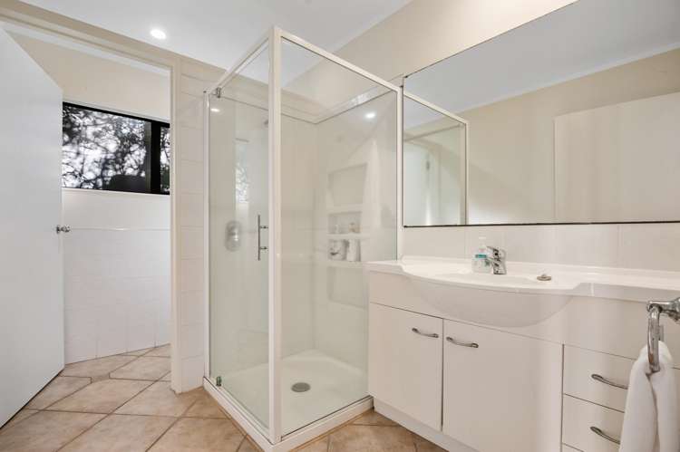 155 Ocean View Road Oneroa_38